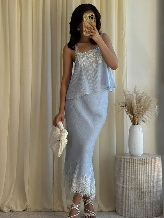 Ensemble 2 Pièces Dentelle – Top Sans Manches & Jupe Taille Haute Chic