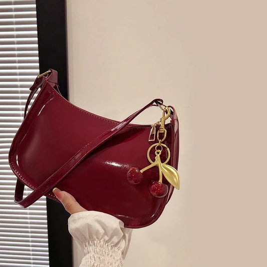 Sac à Main Femme en Cuir PU – Pendentif Cerise, Bandoulière & Style Fashion Quotidien