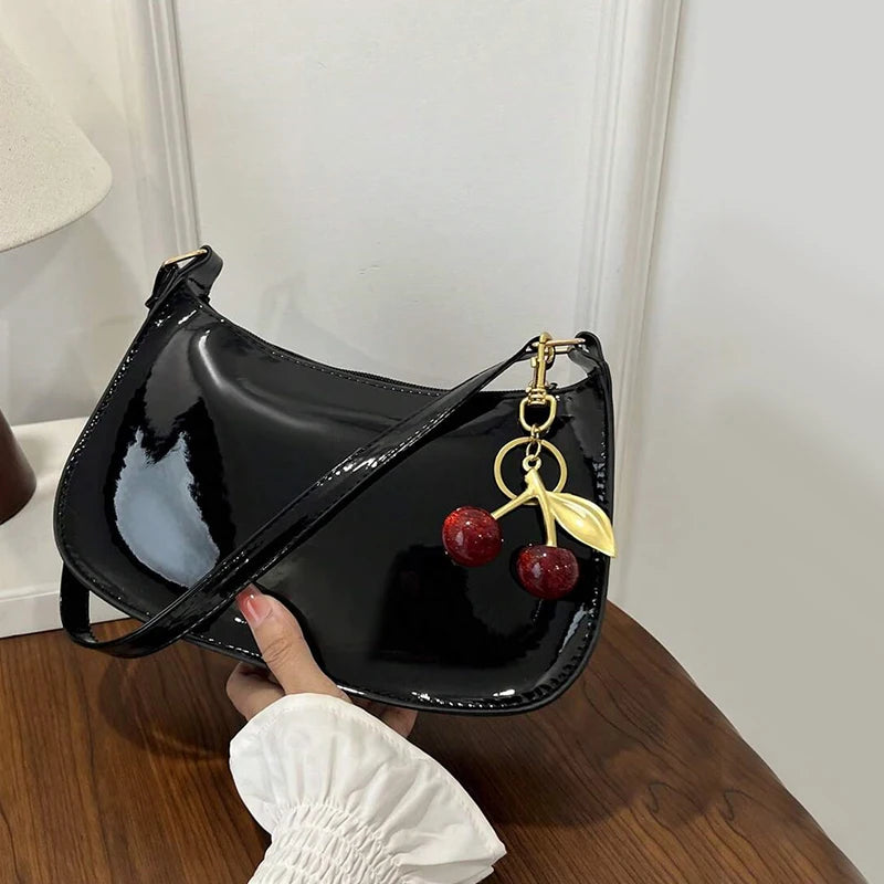 Sac à Main Femme en Cuir PU – Pendentif Cerise, Bandoulière & Style Fashion Quotidien